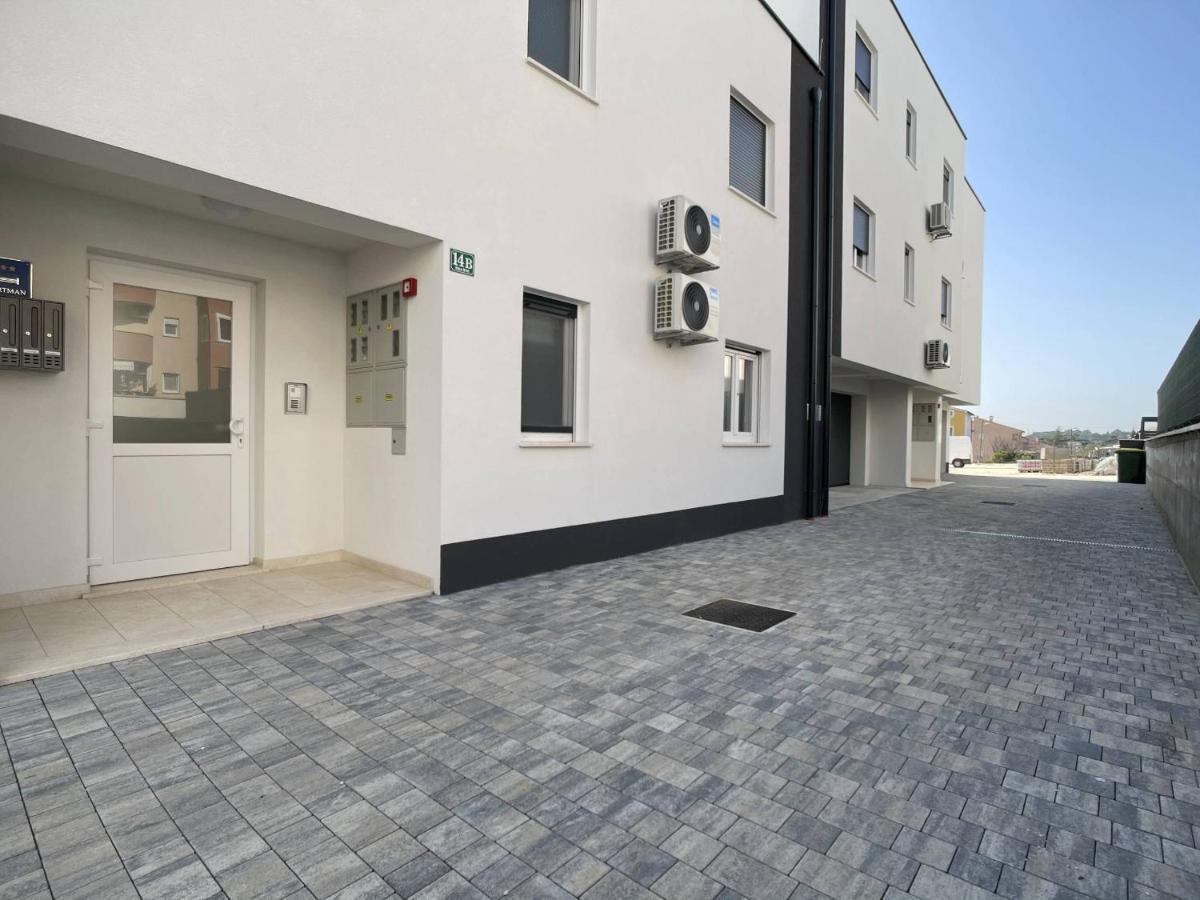 Apartment Kate Pula Exterior foto