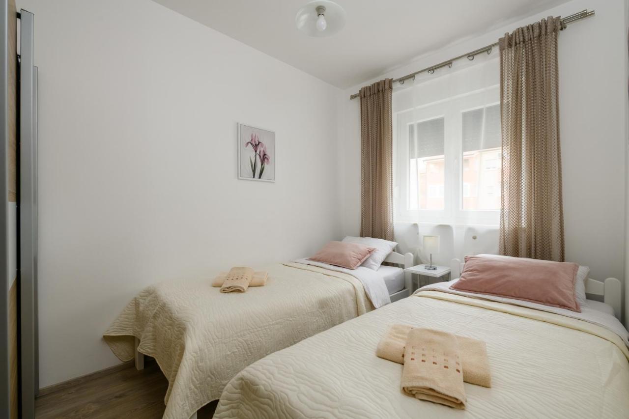 Apartment Kate Pula Exterior foto